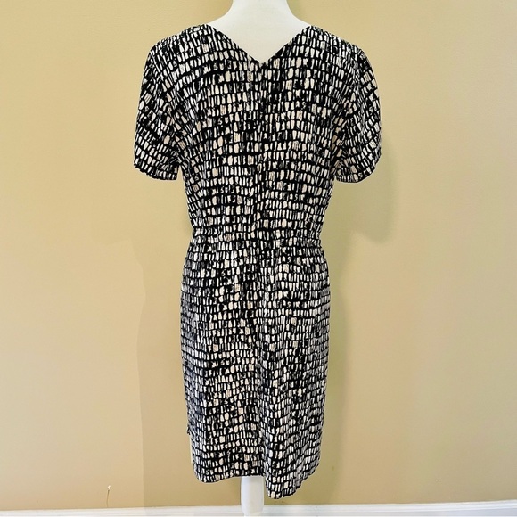 Eileen Fisher 100% Silk Black and Beige Shift Dress Medium - Picture 5 of 7